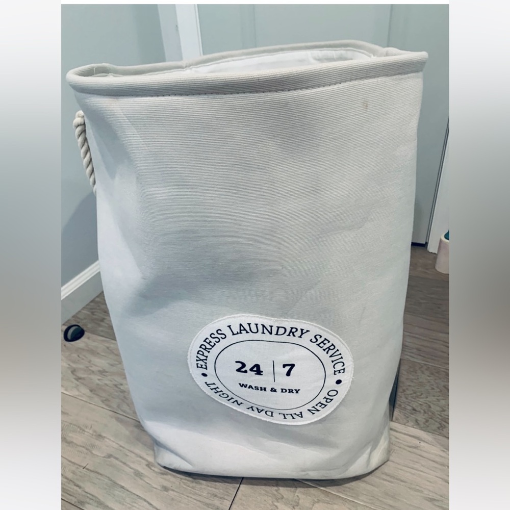 Express White Laundry Bag with Navy Print